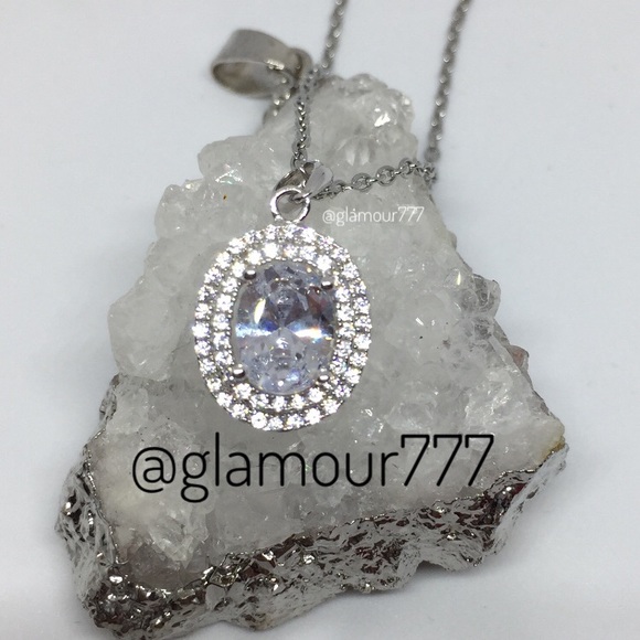 Sterling Silver Simulated Diamond Pendant &chain - Picture 2 of 7